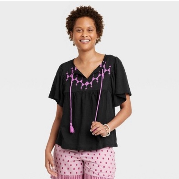 Knox Rose Flutter Short Sleeve Embroidered Black/Purple Top Size: Extra Small - Picture 3 of 4